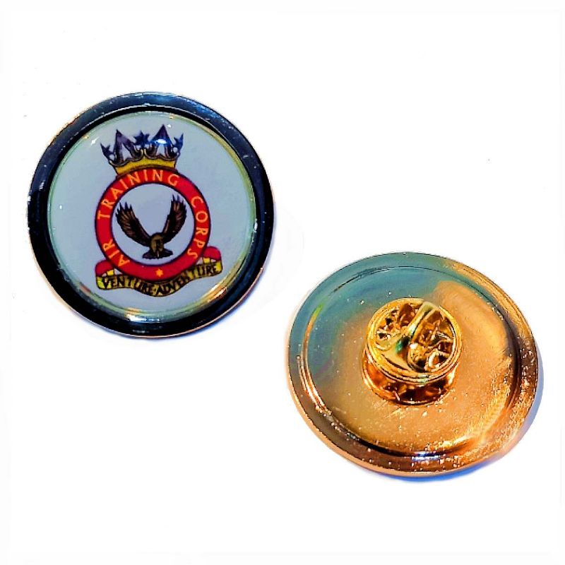 Superior Badge 25mm round gold clutch and printed dome